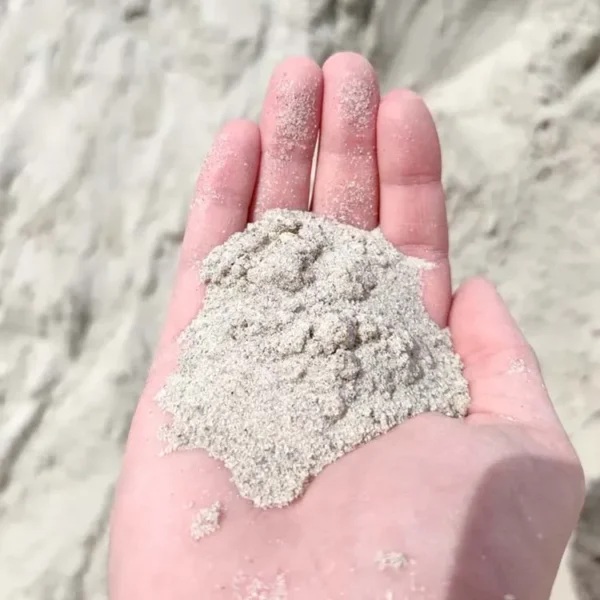 Hvidt strandsand 0-1 mm – 1.000 kg bigbag